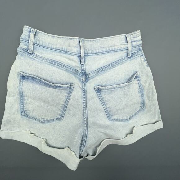 Express Super High Rise Shorts Light Wash Cuffed Mom Fit Vintage Look Sz 6 - Picture 3 of 6